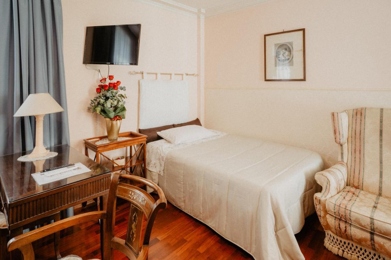 Villa Luigi XVI Taranto Eksteriør billede