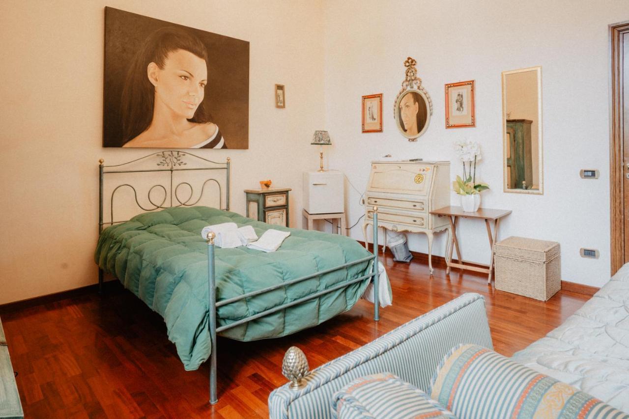 Villa Luigi XVI Taranto Eksteriør billede