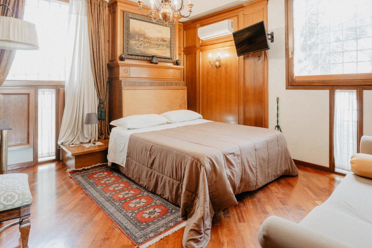 Villa Luigi XVI Taranto Eksteriør billede